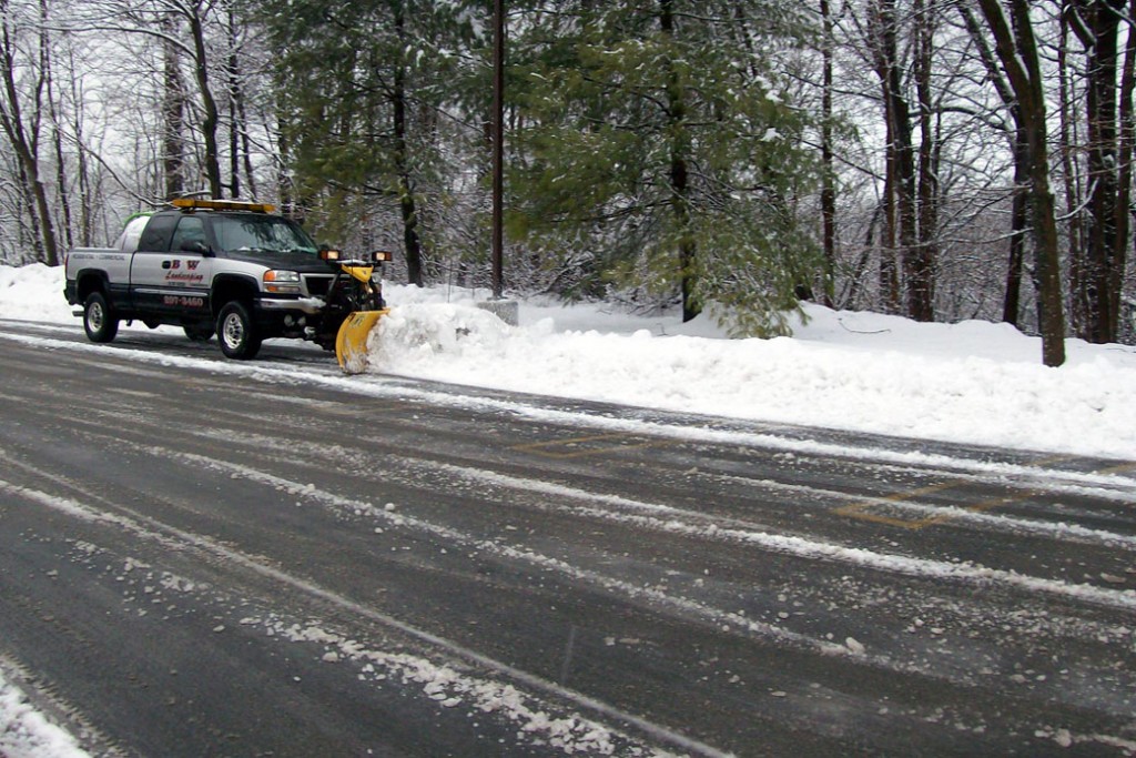 Commercial Snow Maintenance - B&W Landscaping